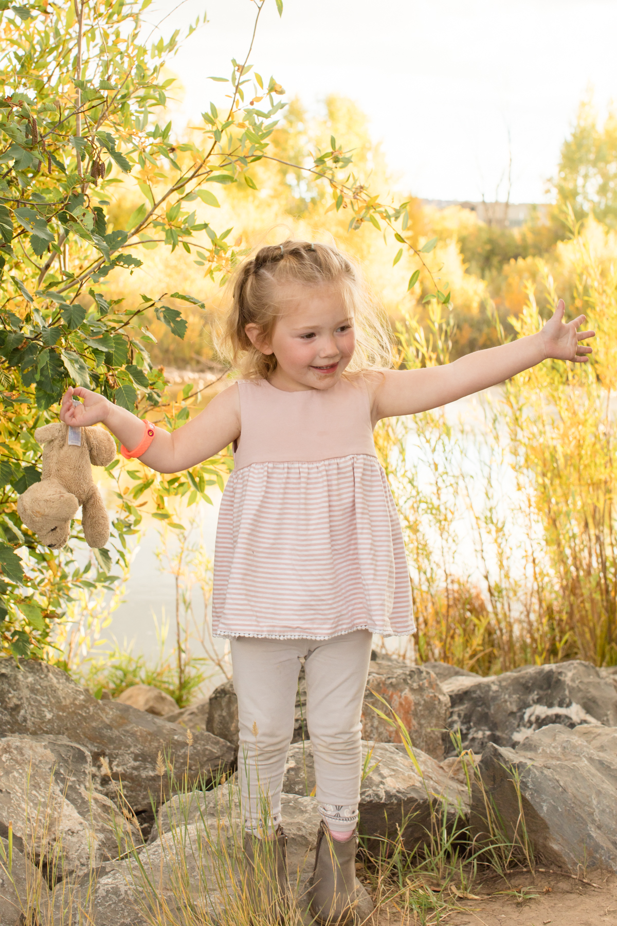 Light and Airy child photo, Children Photographer, Child in Autumn woods, 